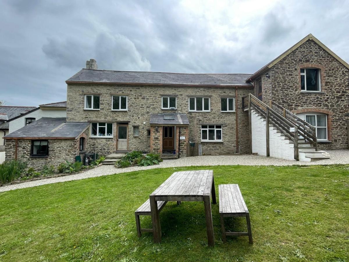 The Old Rectory Southcott Apartment In Jacobstow 10 Mins To Widemouth Bay And Crackington Haven,15 Mins Bude,20 Mins Tintagel, 27 Mins Port Issac Екстериор снимка